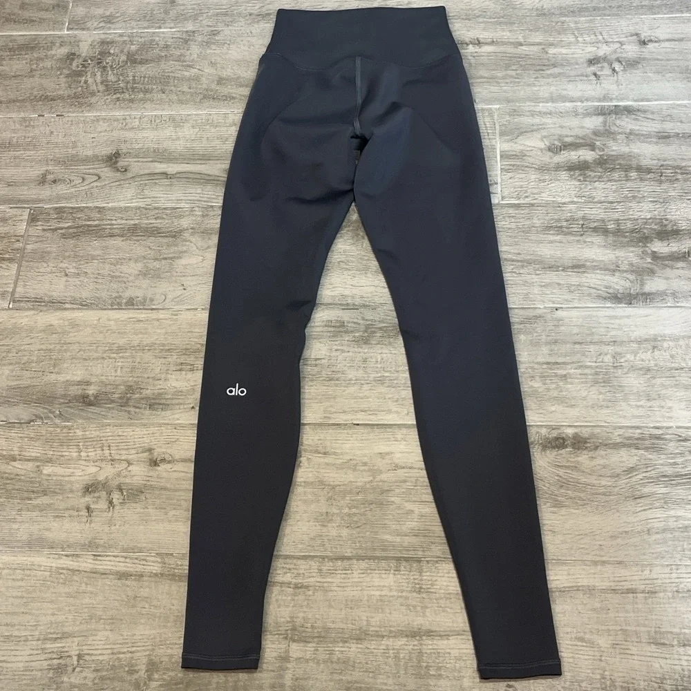 Alo Yoga Women's Airlift High Waist Dark Gray 7/8 Leggings Size XXS EUC